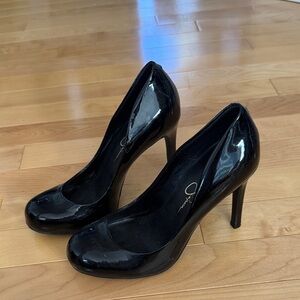 Jessica Simpson Glossy Black Heels